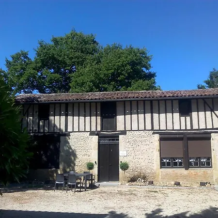 Les Gites De Castera Aire-sur-l'Adour Exterior photo